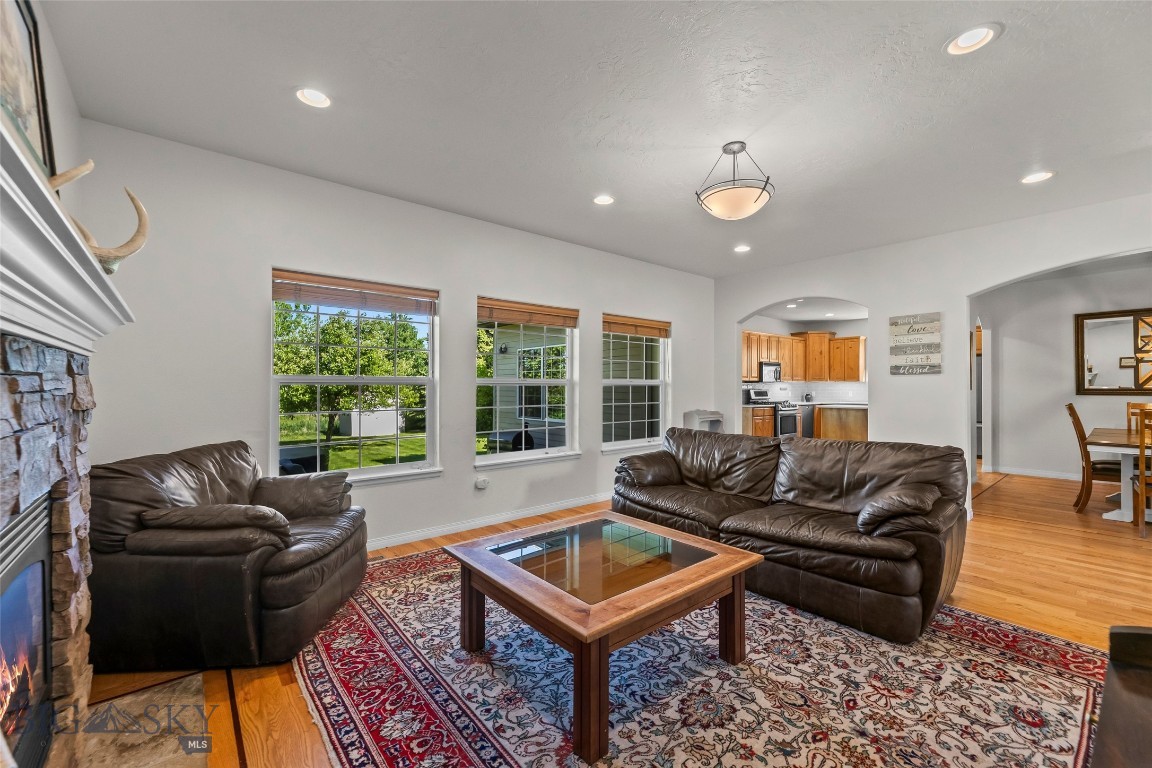 359 Annie Glade Drive