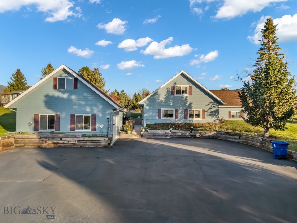4925 Itana Circle