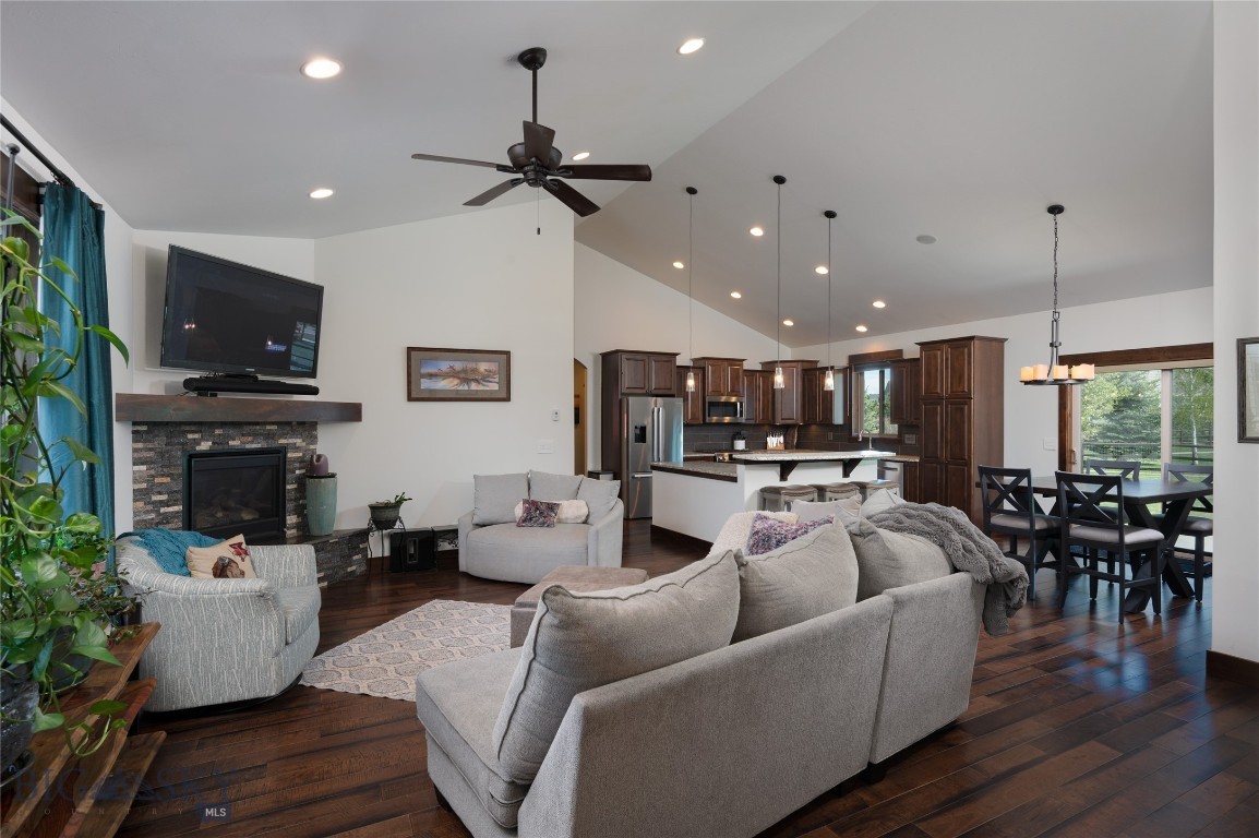 262 Parklands Trail