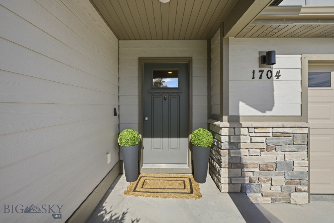 1704 Shelby Avenue