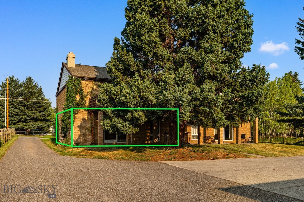 3100 Wagonwheel Road 1