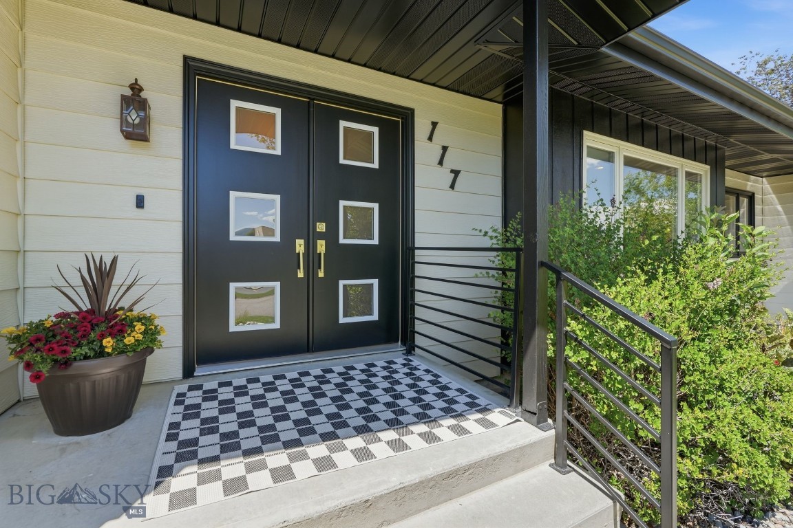 117 Henderson