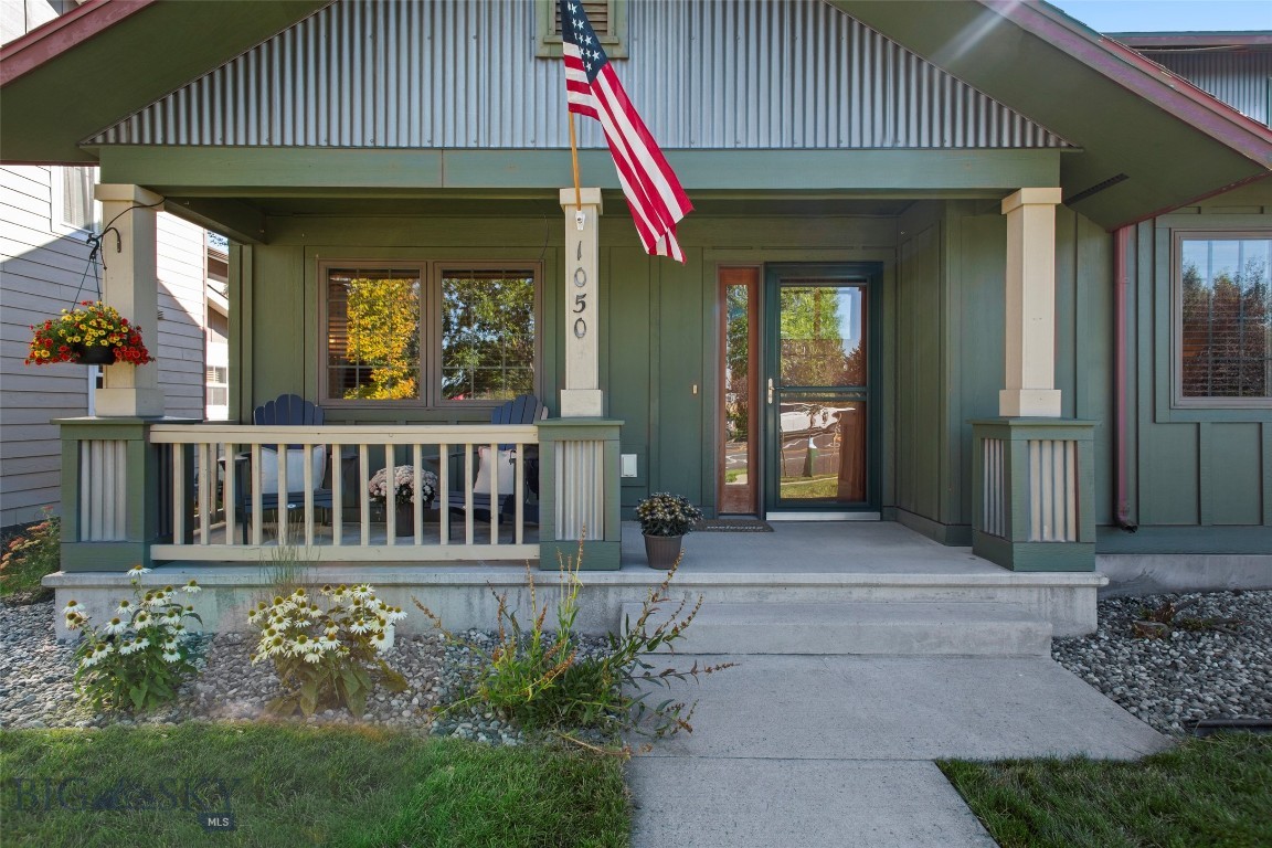 1050 N 15th Avenue