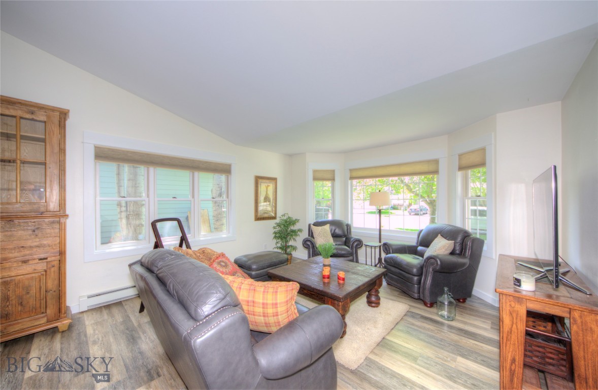1208 Woodland Drive