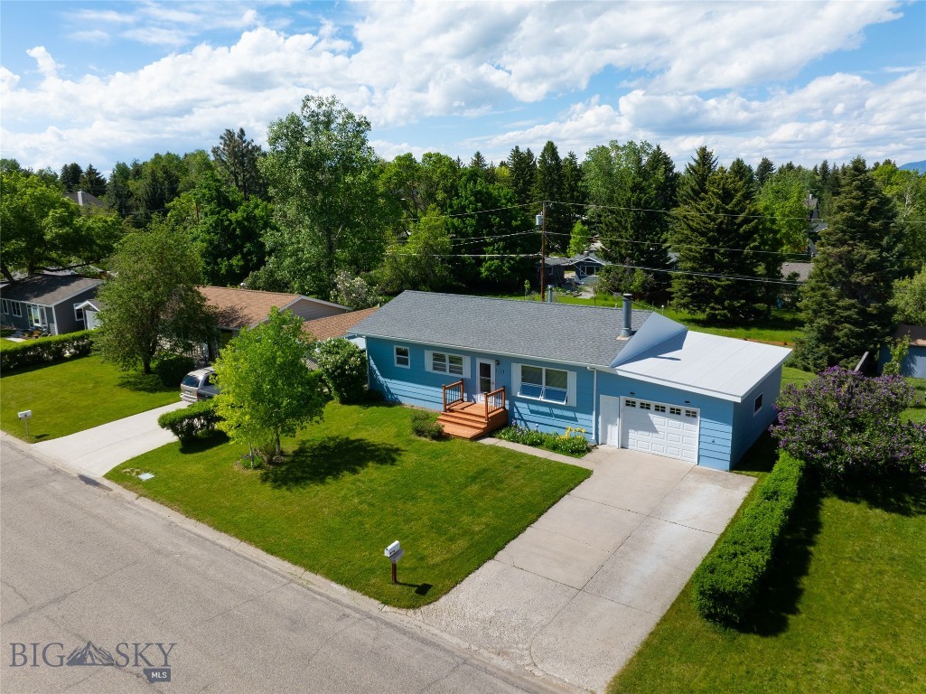 1121 Cherry Drive
