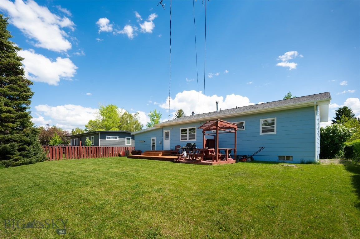 1121 Cherry Drive