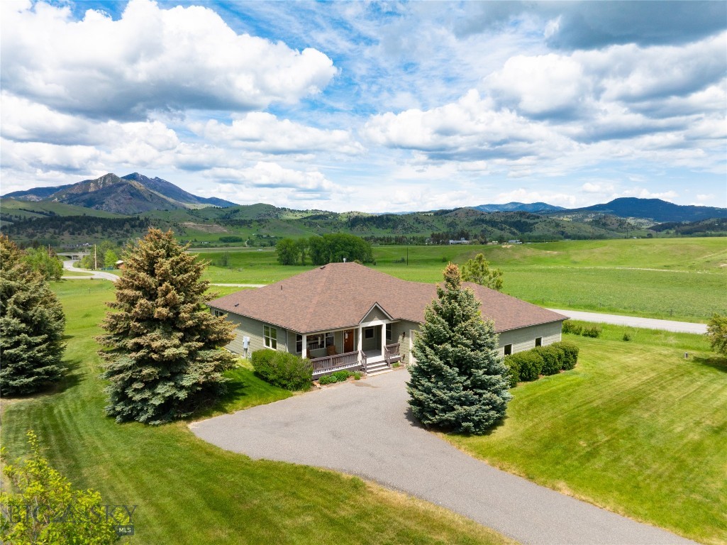 15 Blue Grouse Court