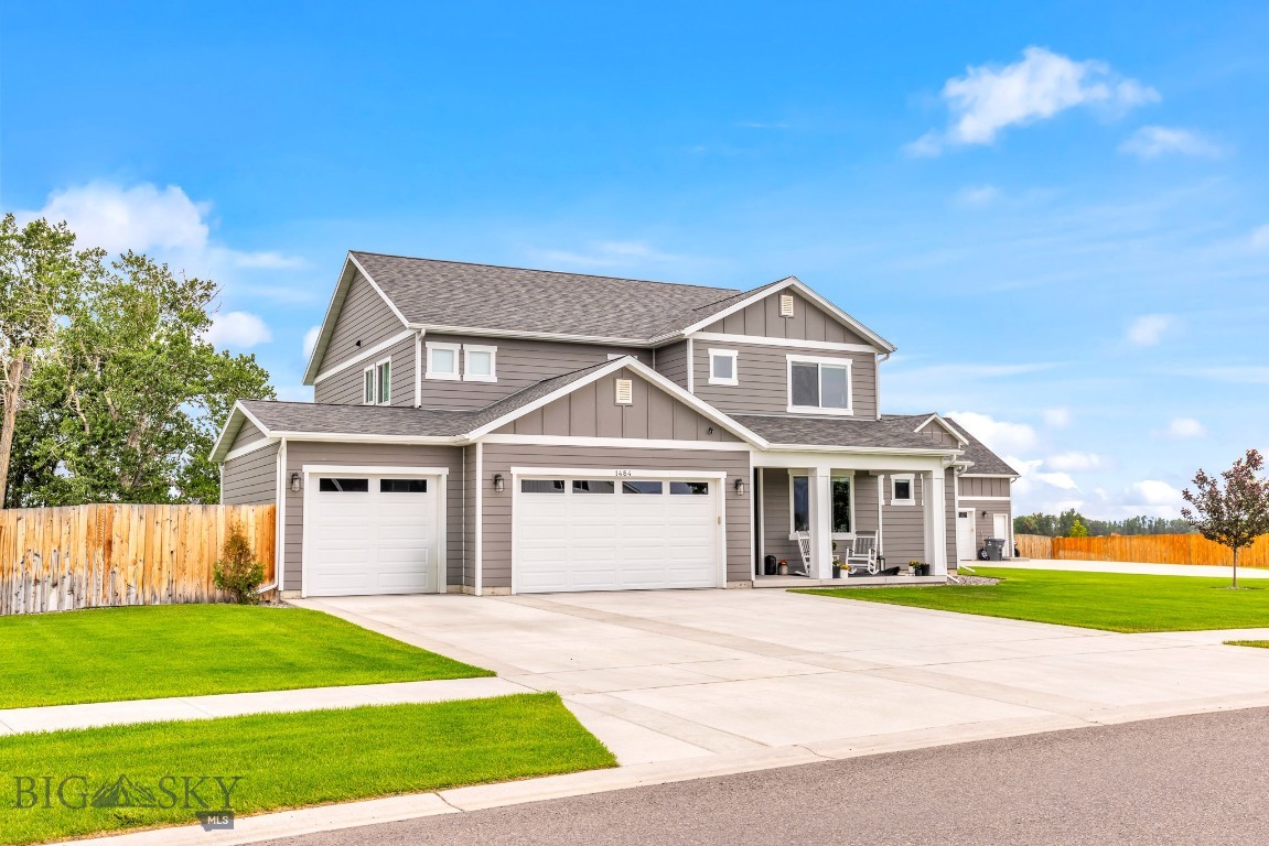 1484 Stewart Loop