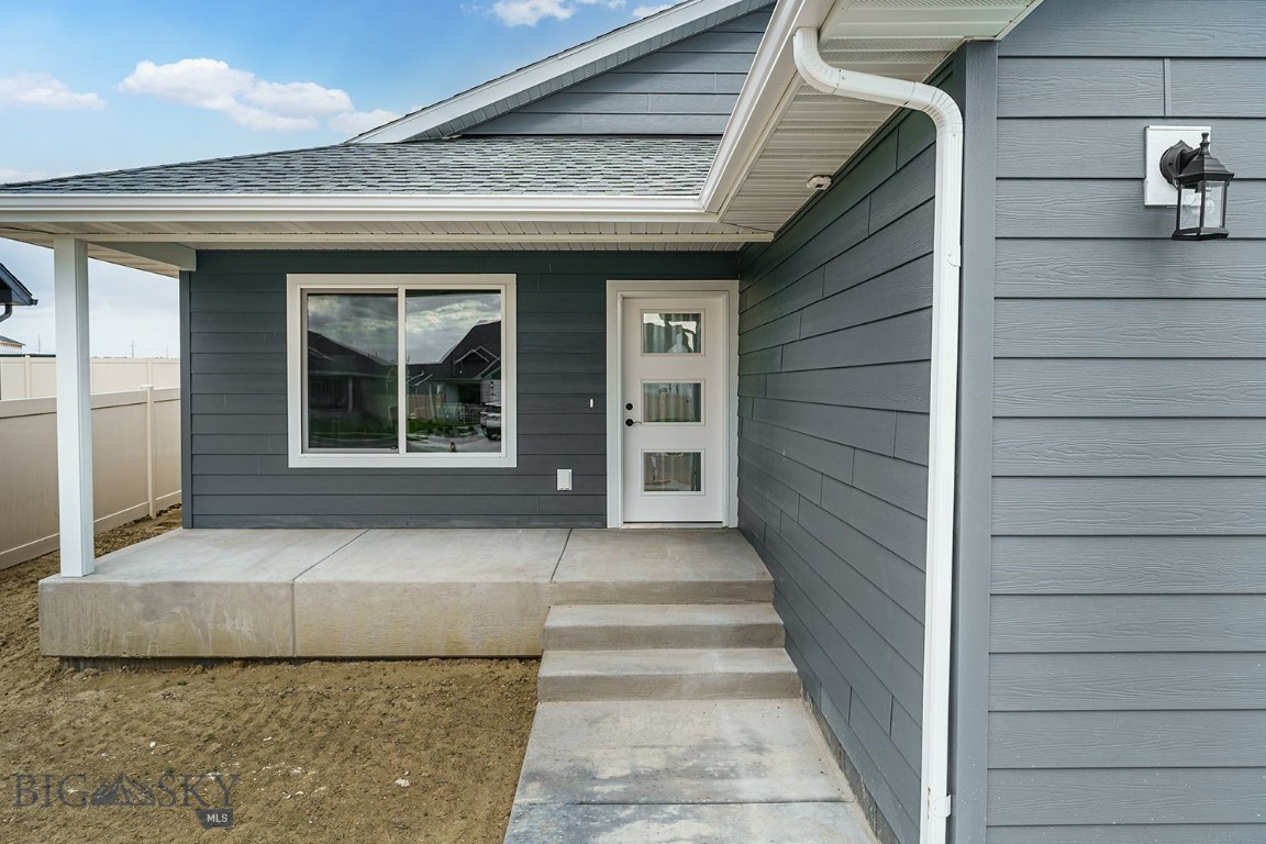 2204 Oriole Drive