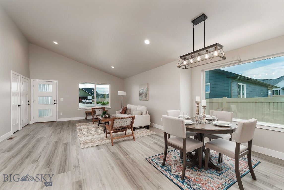 2204 Oriole Drive