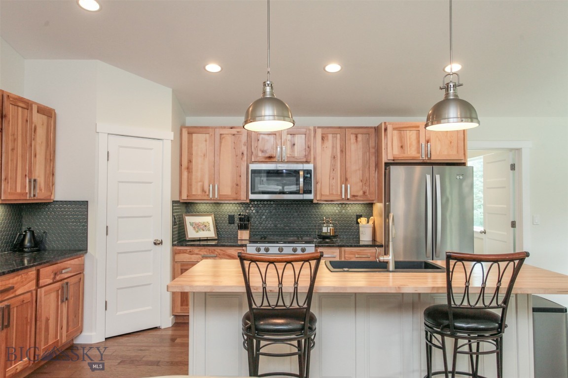 4106 Tanzanite Drive