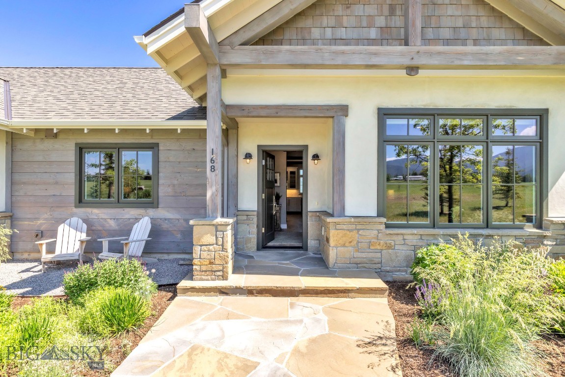 168 Hawthorn Lane
