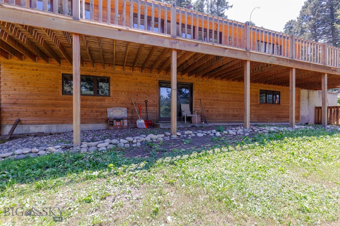 4702 Meadow Lane