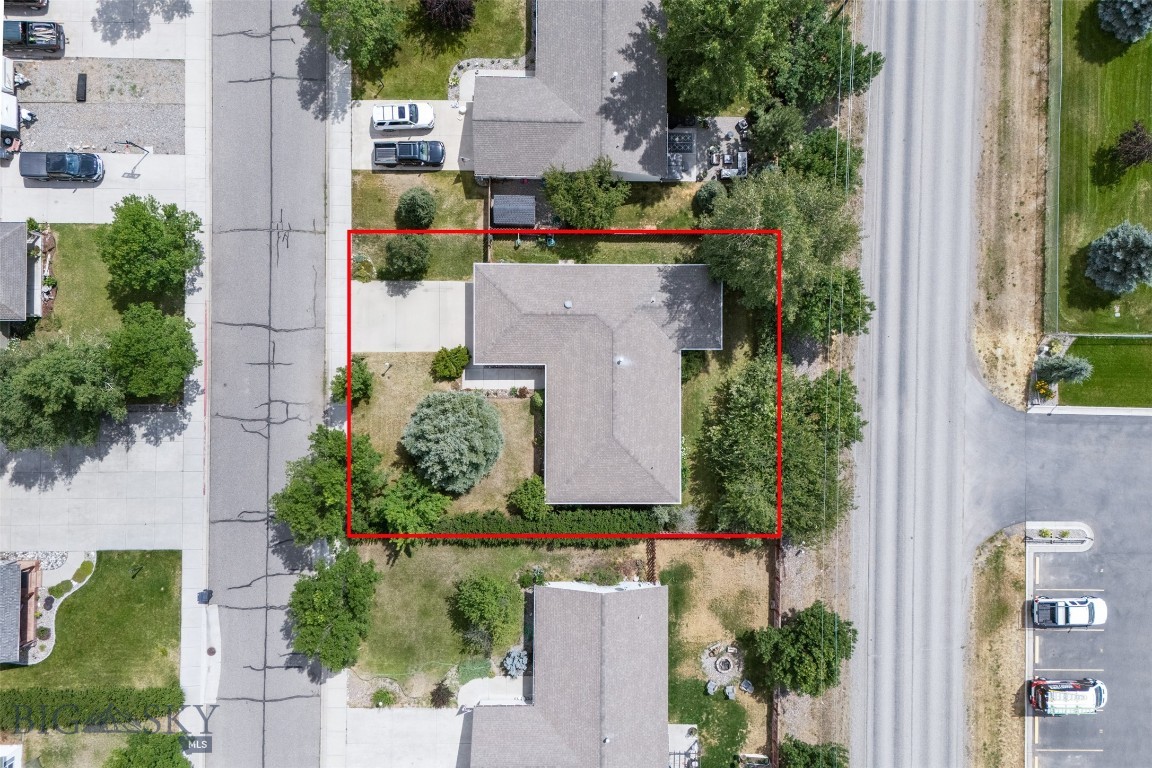 365 W River Rock Road
