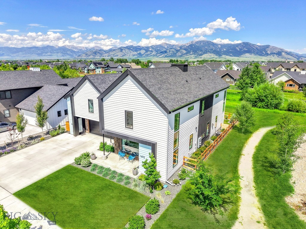 1492 Windrow Drive