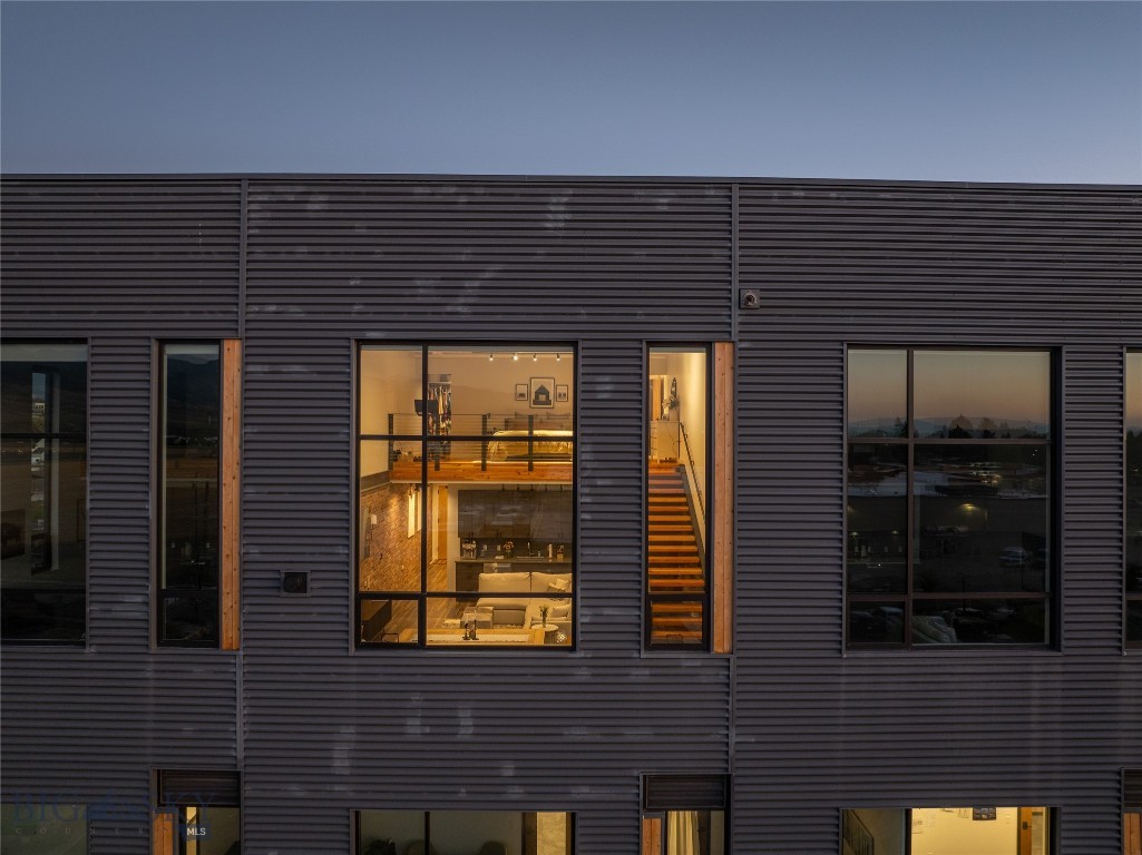 515 W Aspen 320