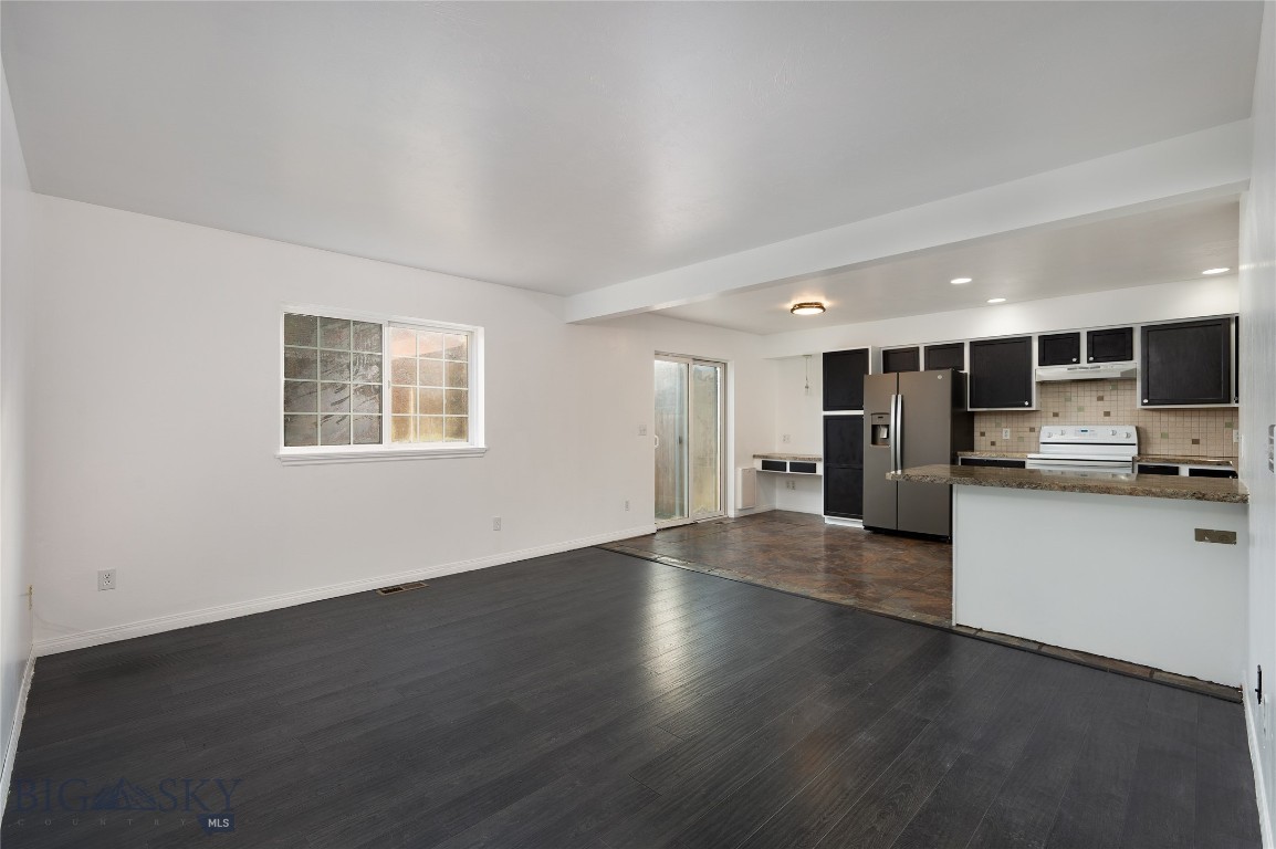 1140 N 27th Avenue 2