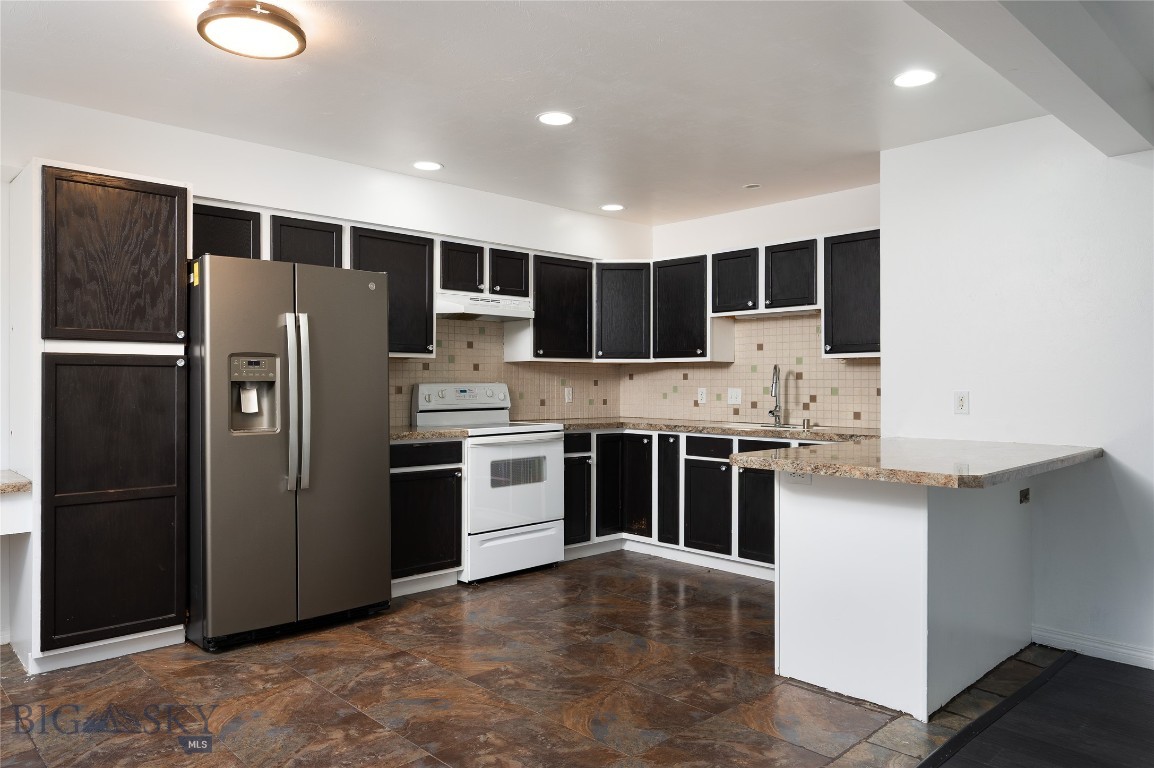 1140 N 27th Avenue 2