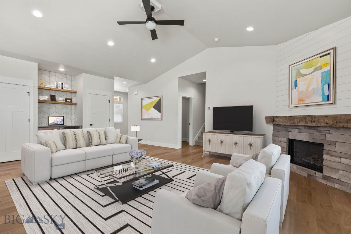 91 W Hyalite Peak Drive