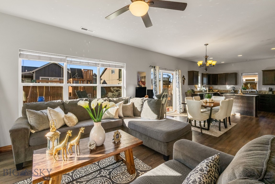 113 S Reliance Avenue