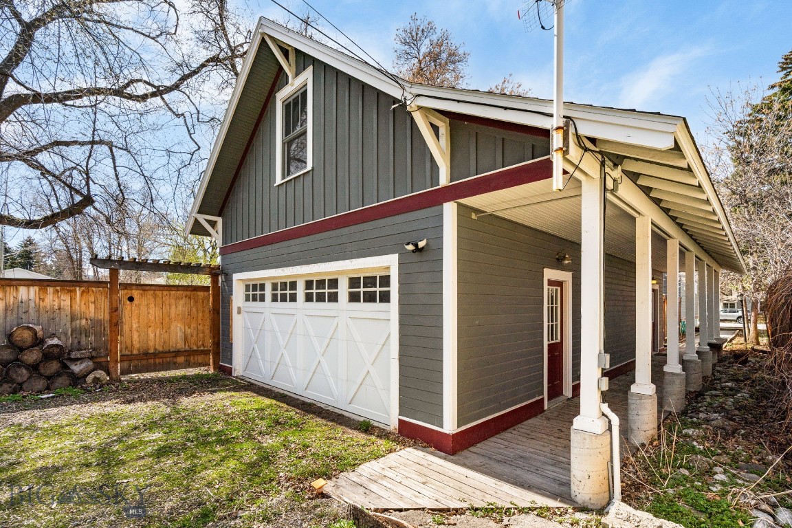 916 S Willson Avenue