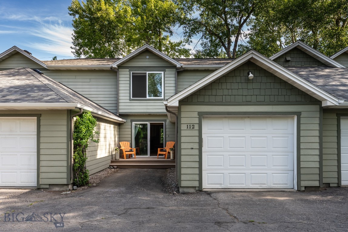 112 E College Street 6