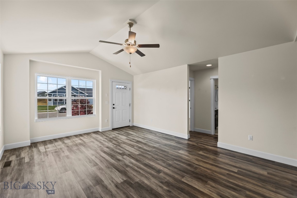 1009 Falcon Ridge Boulevard
