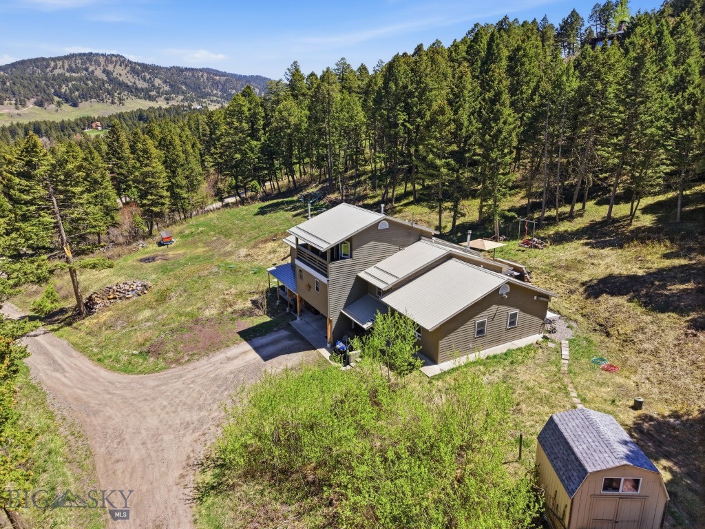 4754 Meadow Lane