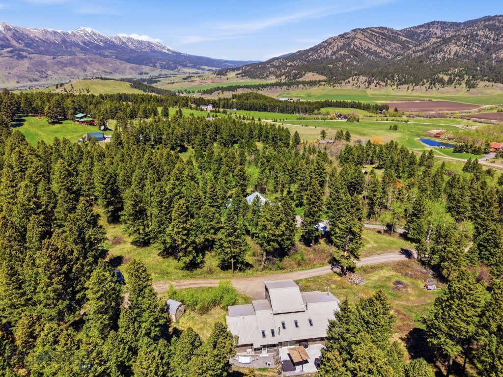 4754 Meadow Lane