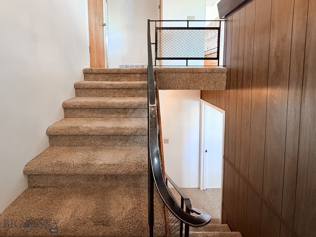 418 N 15th Avenue