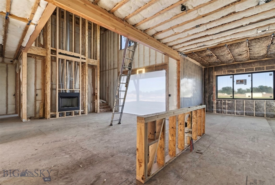 257 Creekbank Loop
