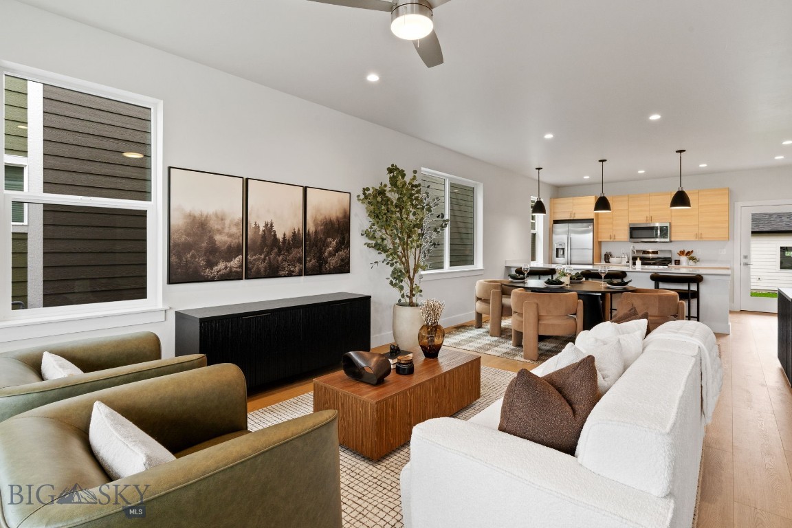 809 Spaniel Lane, Belgrade