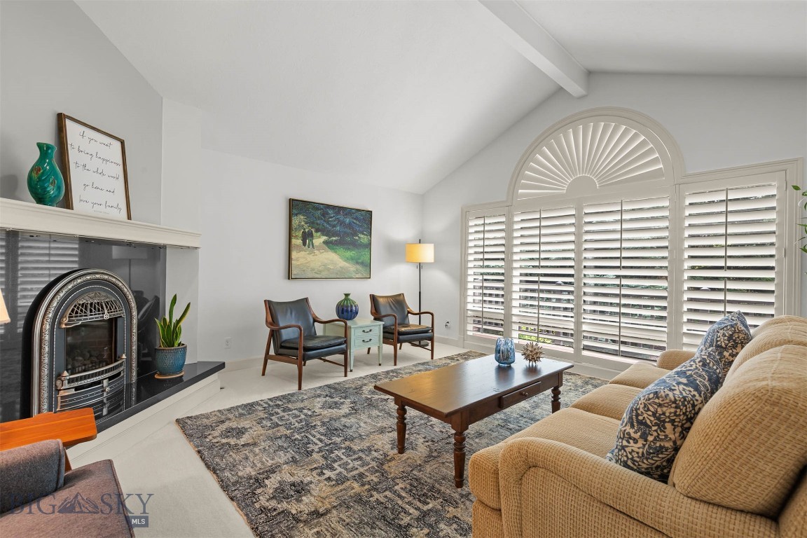 1757 Highland Boulevard 10
