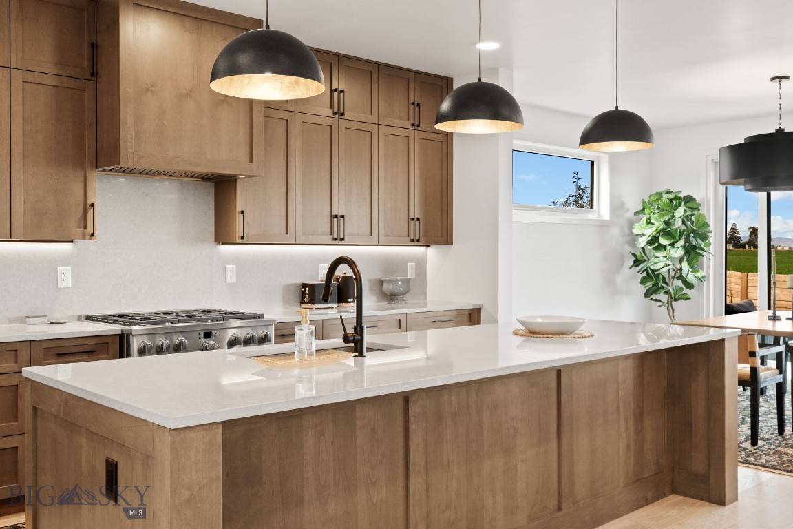 2987 S 31st