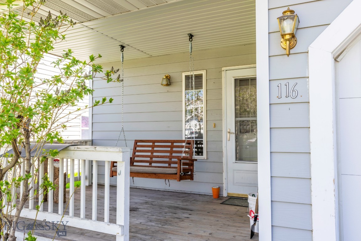 116 Michael Grove Avenue