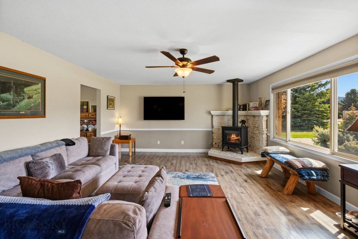 1709 Wildflower Way