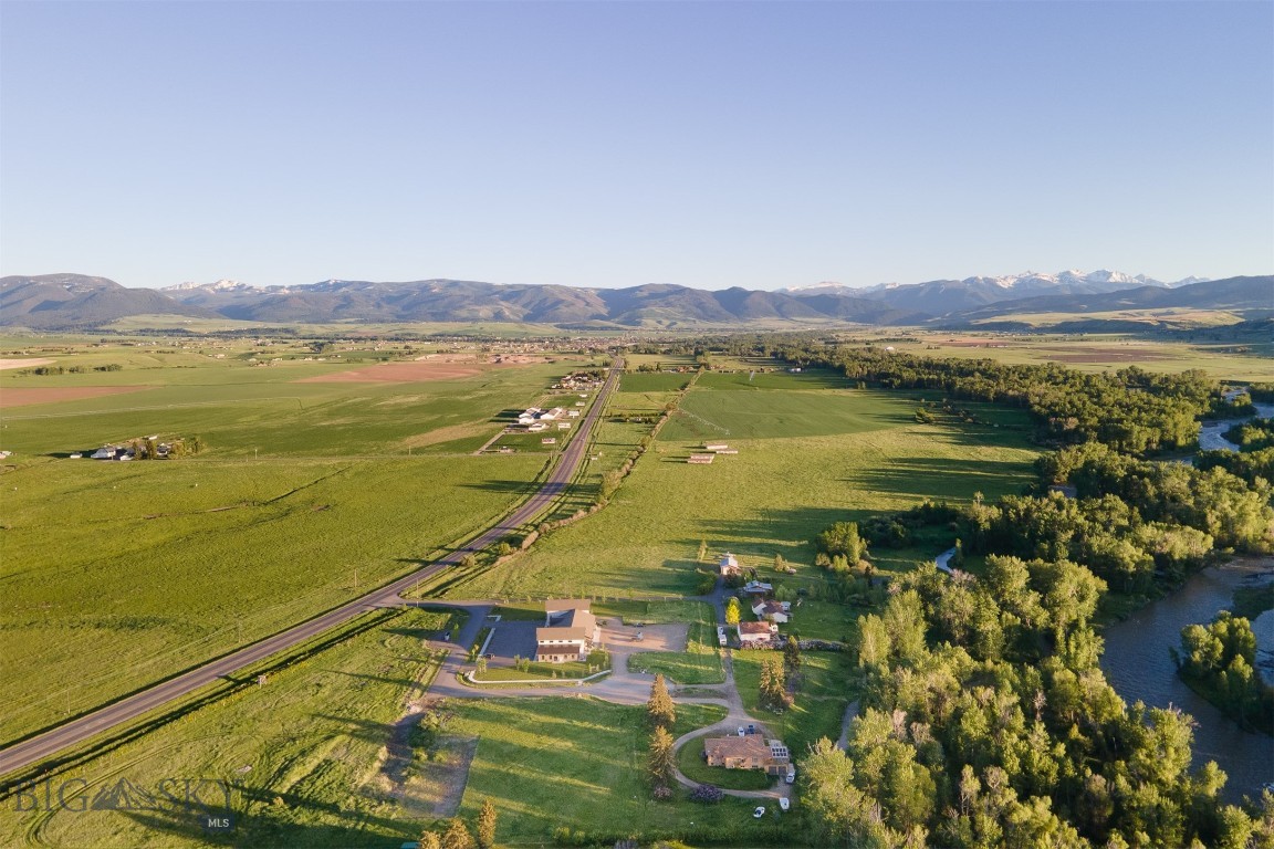 11 Black Elk Court