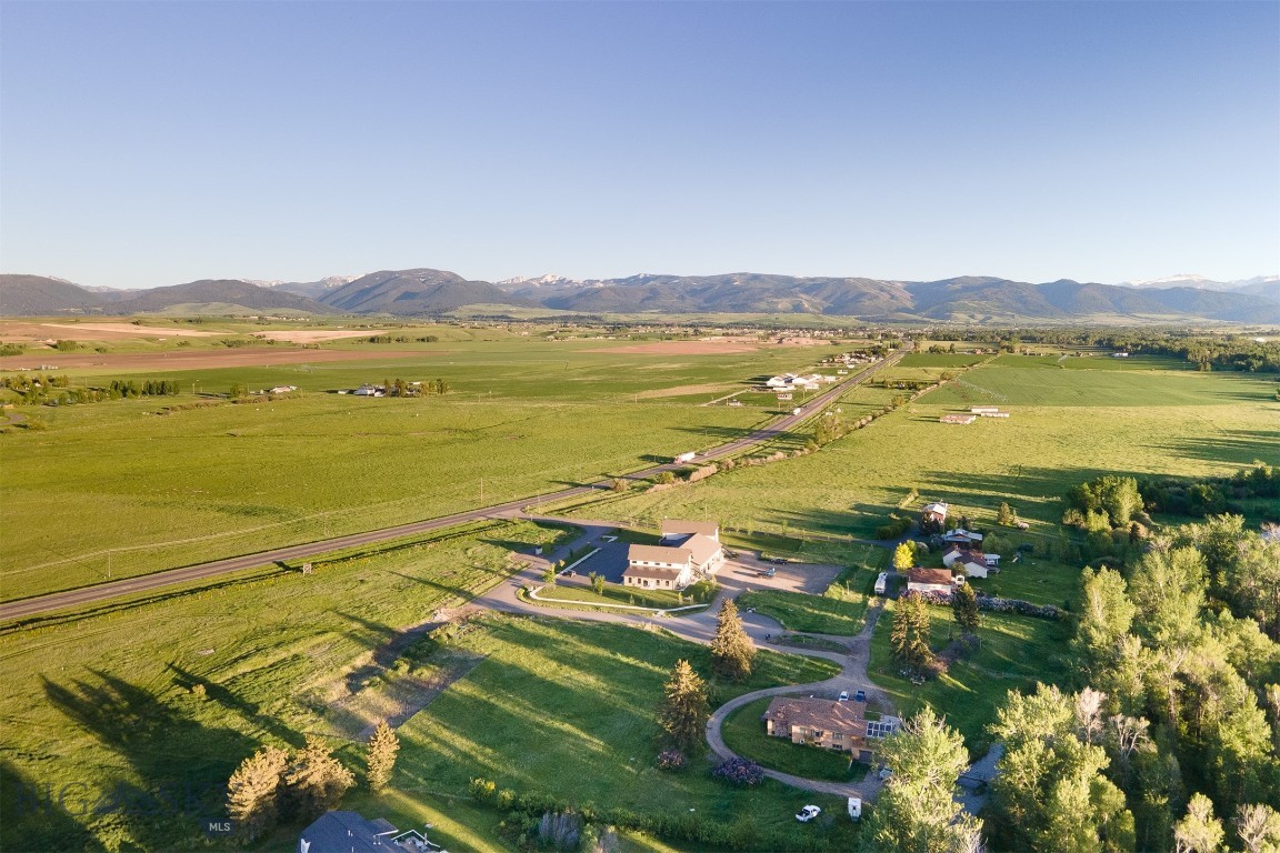 11 Black Elk Court