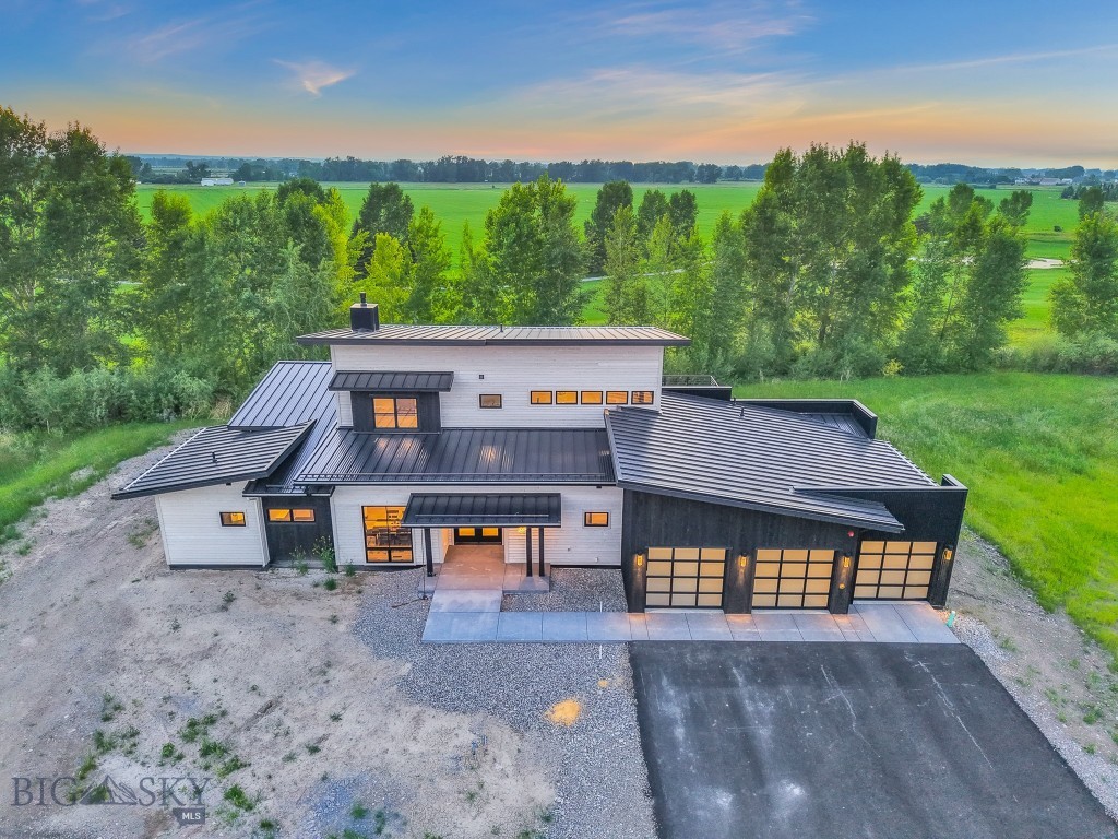 33 Leachman Lane