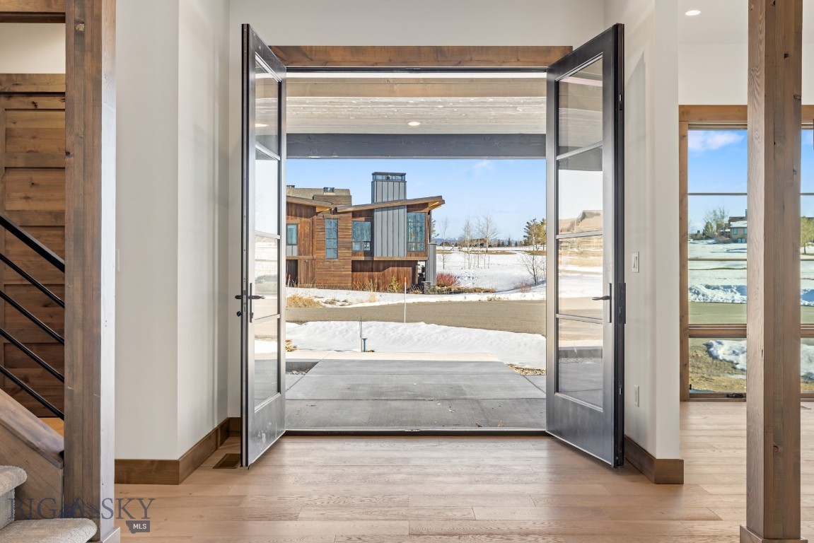 33 Leachman Lane