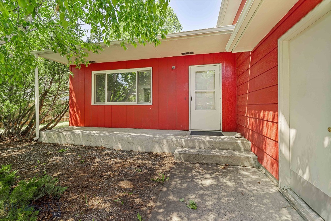 317 N 22nd Avenue