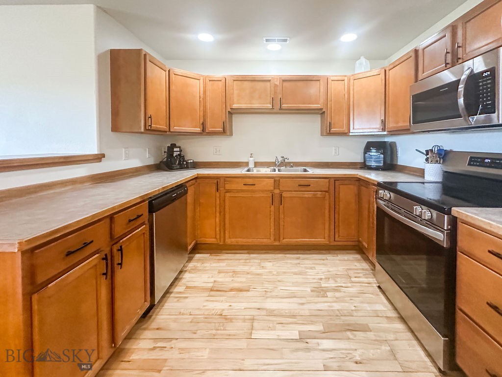 4841 Glenwood 2