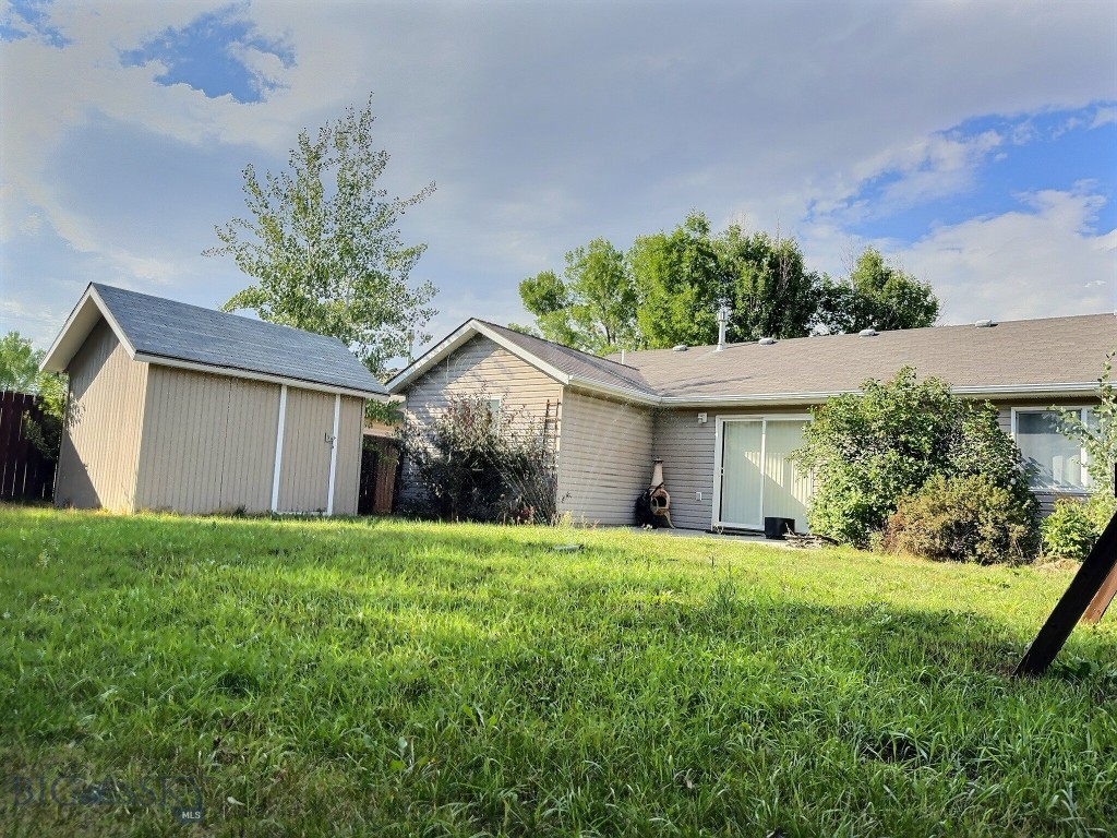 1008 Paisley Drive