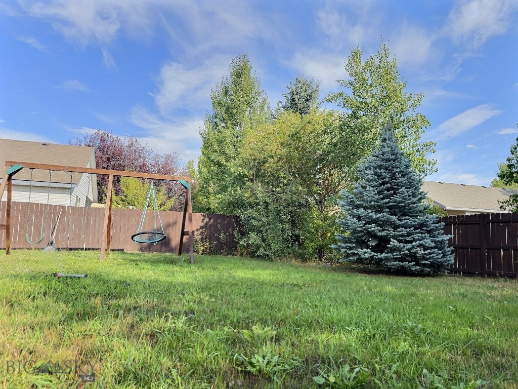 1008 Paisley Drive