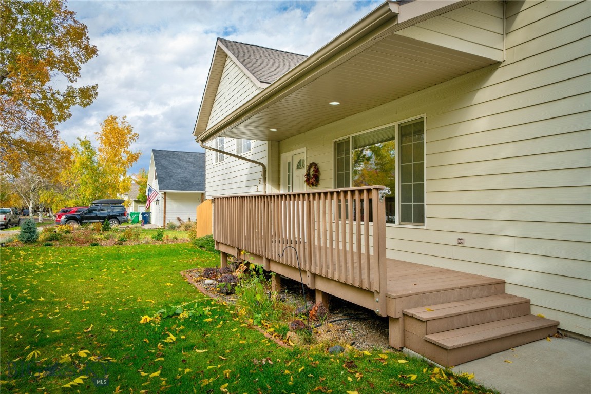 928 Mountain Ash