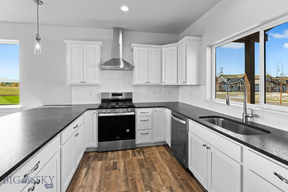 26 Horseshoe Loop