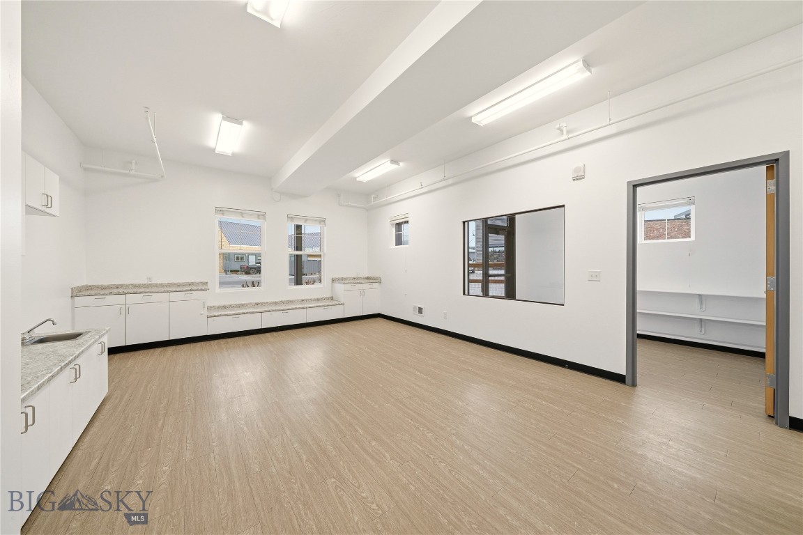 76 Willow Peak Drive