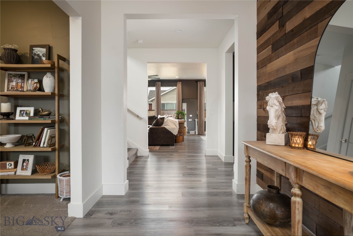 1704 Wyatt Earp Court