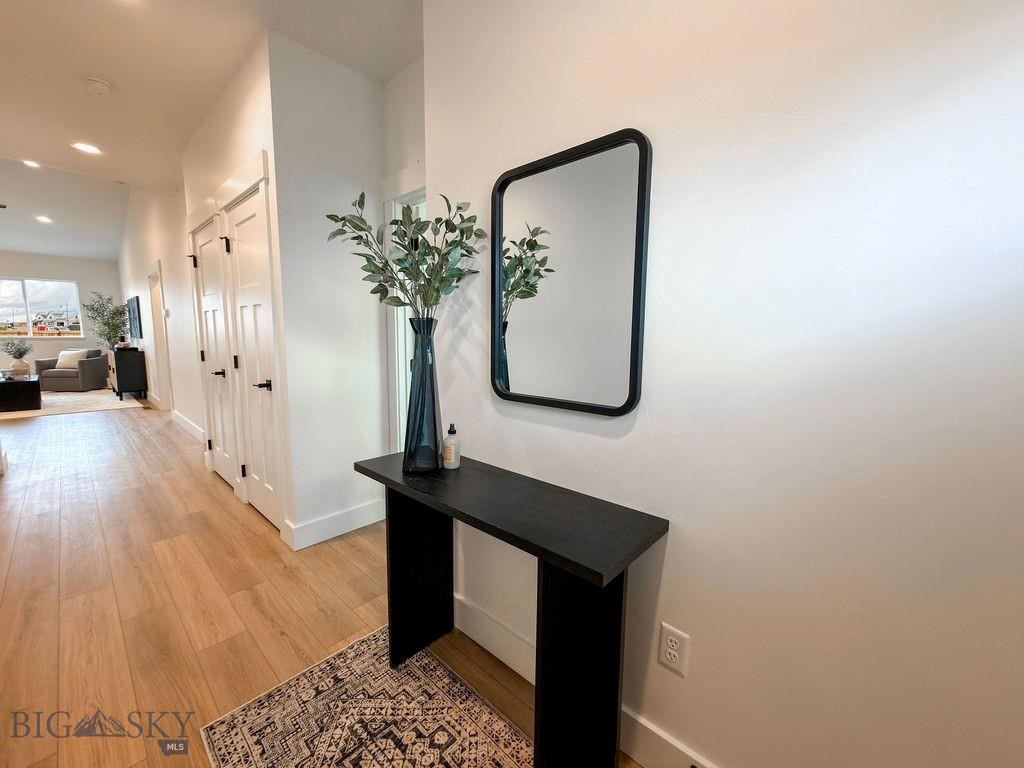 814 Accolade Loop