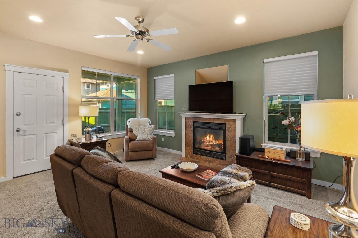 3825 Equestrian Ln.